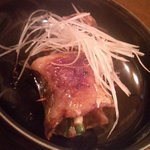 手打ちそば八轟 - お通し（鰯のネギ巻焼き）