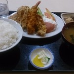 Guriru Senri - 千里定食　850円