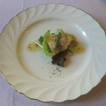 ベル・ブランシュ - アミューズ：自家製の鶏のハム