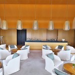 アマネム - 中庭の横、バー。