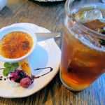 YASUNBA CAFE - ドリンクとデザート