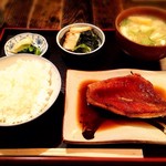 活魚料理いしかわ - 煮つけ定食