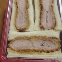 加藤牛肉店シブツウ - ロースカツサンド
