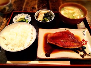 活魚料理いしかわ - 煮つけ定食