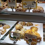 Mama'Nita Scones - ショーケース