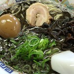 熊本らーめん 育元 - ベーシックな熊本ラーメン。ボリュームもちょうどいい感じ？