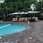 Sheraton Princess Kaiulani - 横にはプールも・・・