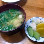 立花家 - お新香と味噌汁