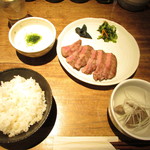 Gyuutansanadamaru - 熟成牛タン焼き（厚切6切）Bセット