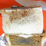 パティスリー アンシャンテ - お得意の多層構造、「溶ける」と「残る」のバランスが良い