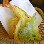 優雅亭 盛山 - 「煮物/天ぷら」にぎりランチ：天ぷら