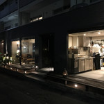 カセント - 外観。厨房も見えます。