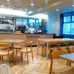 広島アンデルセン - 内観。広いですねえ。