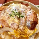 育風堂精肉店 - カツ丼アップ【料理】 