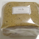 ハッピーベリー - 贅沢モンブランロール（半分個）