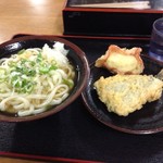 大釜うどん - かけうどん大250円、ハム玉子天90円、イワシ天60円