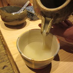 日本橋 蕎ノ字 - 蕎麦湯　白色でとろみ有り