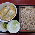 そば処 秋月 - カツ丼とそばのセット