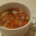 ゴロンドリーナ - 種類豊富な野菜がゴロゴロ！食べ応えある熱々スープ