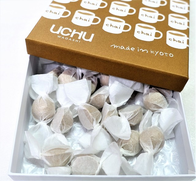 UCHU wagashi Teramachi Honten photo 3