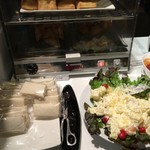 Louis' Tavern CIP Lounge - 