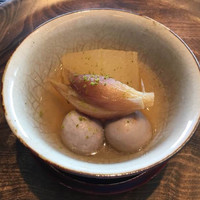招福樓 東京店 - 炊き合わせ。冬瓜はほろほろと、ミョウガはトロトロと。どれも柔らかいが違う溶け方。素晴らしい。