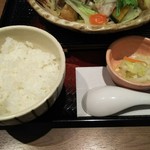 大戸屋 - ご飯とお新香