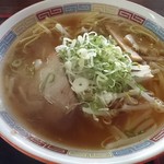 国分寺うまか飯店 - 醤油ラーメン