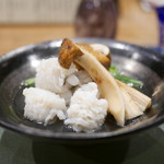 日本料理 とくを - 「煮物」鱧と松茸のしゃぶしゃぶ、京菜添え