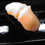 松寿司 - 今日特別に入ってた黄色いホタテ