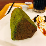 Nana's green tea - 抹茶シフォンケーキのアップ