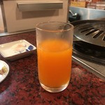 肉料理 荒川 - 生搾りオレンジジュース（絶品）