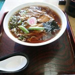 すかや - 【2016.12.8(木)】ラーメン(並盛・200g)480円