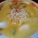 鶏白湯らーめん玉子入り