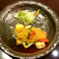 過門香 赤坂溜池山王店 - 海老芋と京豆腐の香り揚げ 抹茶スパイシー仕立て