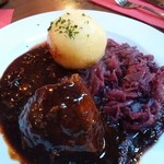 Brauhaus Lüdde - 豚の黒ビールシチュー