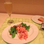 グリルモン - 三陸ホタテのテリーヌ ズワイガニのカクテルソース。