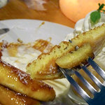 BELLOWS BURGER - 塩キャラメルバナナパンケーキ1080円