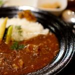 Onikuya Keisuke Sannambou - ＜ランチ＞お肉屋さんの和牛煮込みカレー 926円