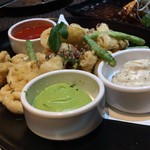 Wolfgang Puck Bar & Grill - 