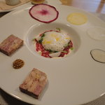 ビストロ 間 - パテと和牛のカルパッチョ　聖護院カブのムースと柚子の泡を添えて 