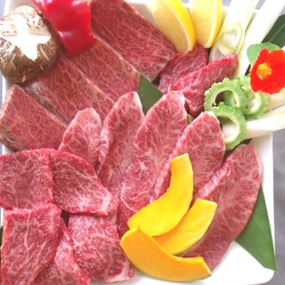 旨い「石垣牛」を！しっかりとした肉質の4等級の焼肉に舌鼓…