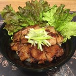 カフェ＆ダイニング レジェンド - 世界商事のぶた丼