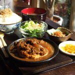 京乃ちりめん山椒 毬りん - 鉄板カレーつくね定食