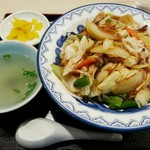 中華菜館かたおか - 中華丼(650円)