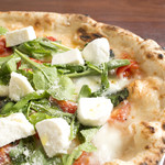 PIZZERIA FAMIGLIA - 