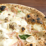 PIZZERIA FAMIGLIA - 