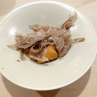 鮨 あらい - ウニ飯にアルバ産の白トリュフ