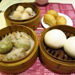 一點心 - 潮州蒸粉菓、薄皮鮮蝦餃、家郷咸水角、香滑奶皇包