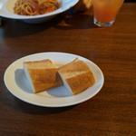 トラットリア・ヴィア・ビンデリーナ - パン